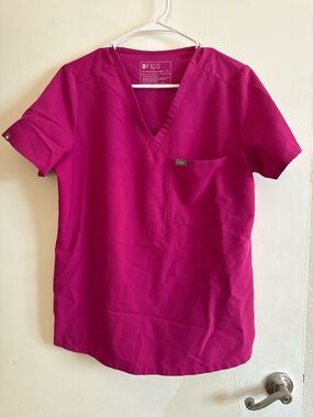 Figs V-Neck Scrub Top in Raspberry Sorbet